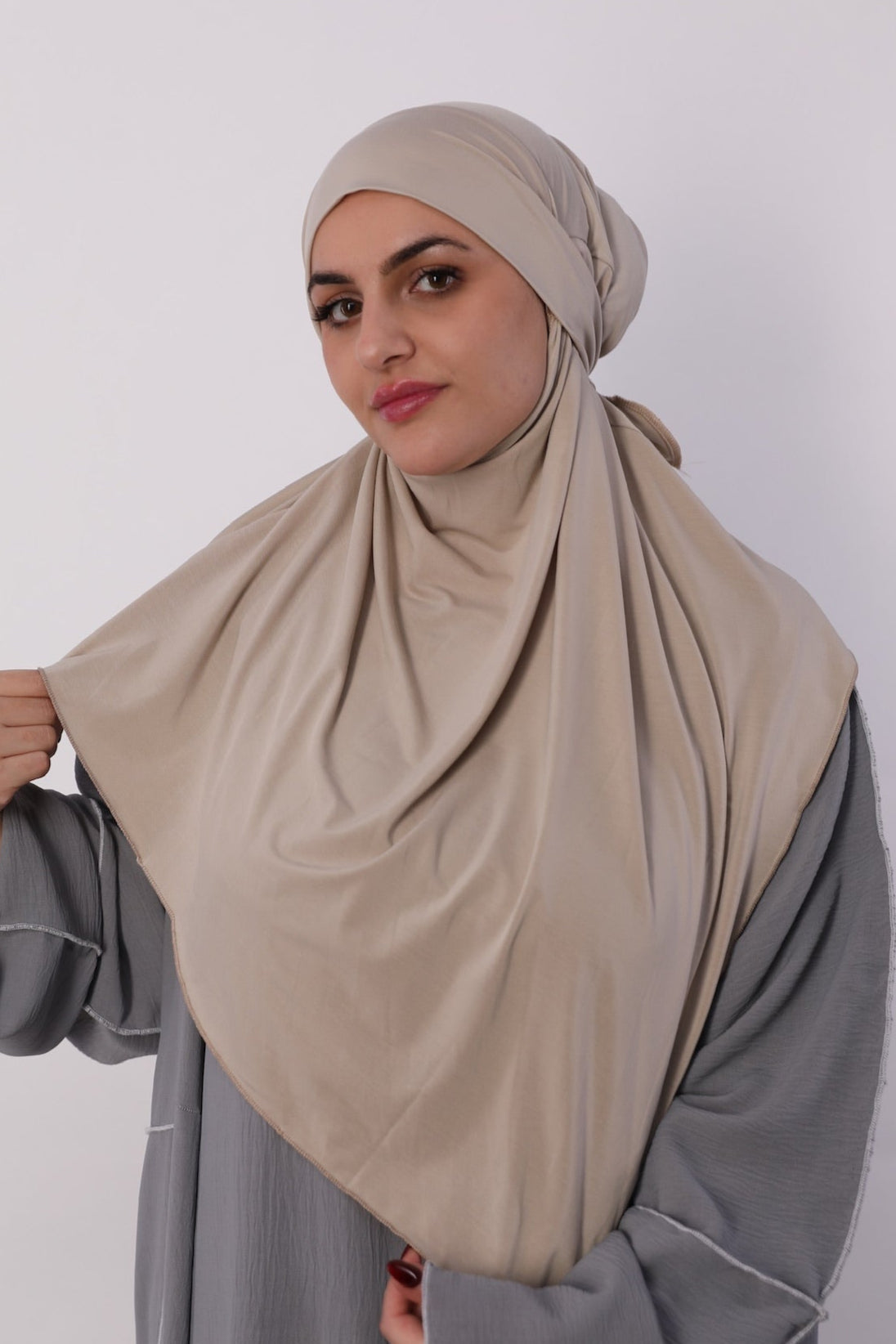 Khimar mit Bändern