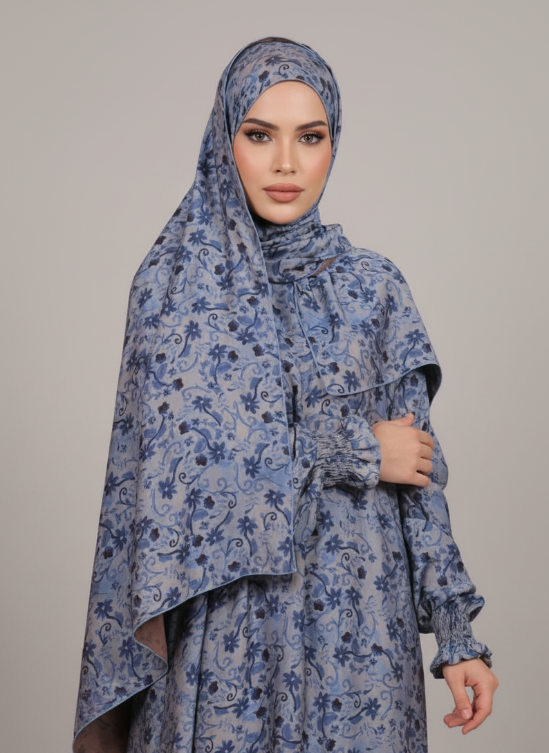 Kleid mit Schal